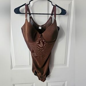 Woman's delta Burk shapewear